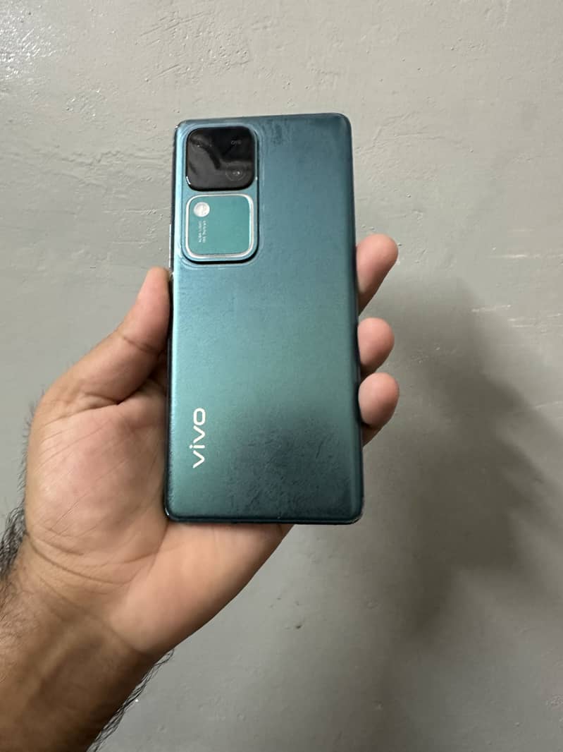 V30 5G 12 256 PTA Offical only phone and 80W charger 0