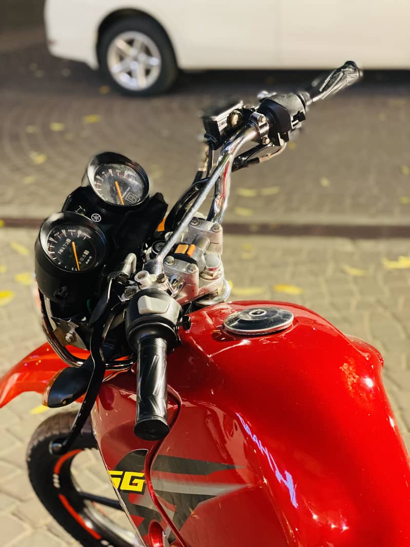 Yamaha YBR 125G 9