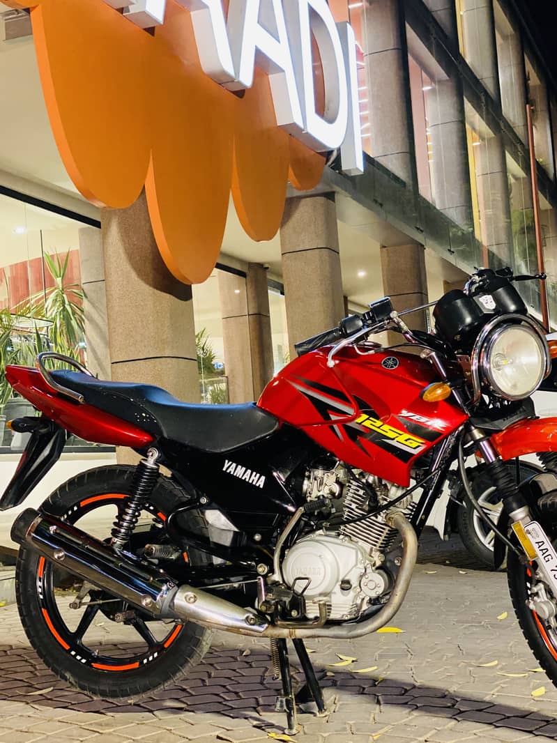 Yamaha YBR 125G 13