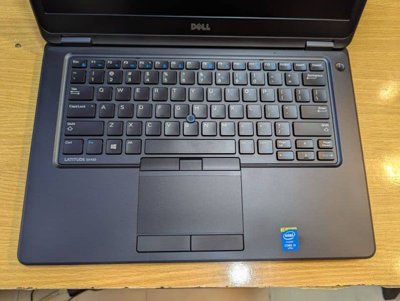DELL LATITUDE 5450 i5 5th Fhd 11