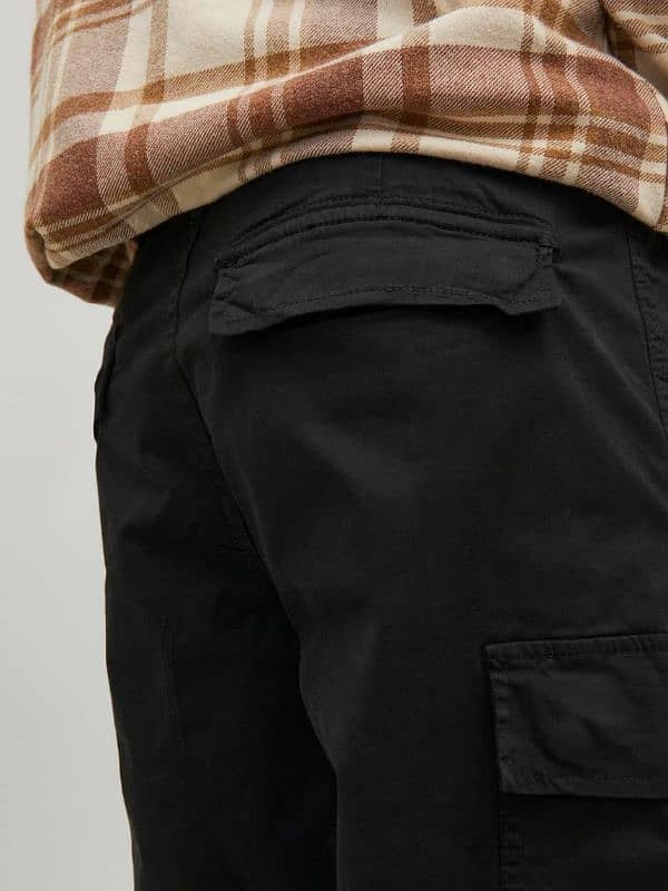 JACK & JONES BEST QUALITY CARGO TROUSERS. 2