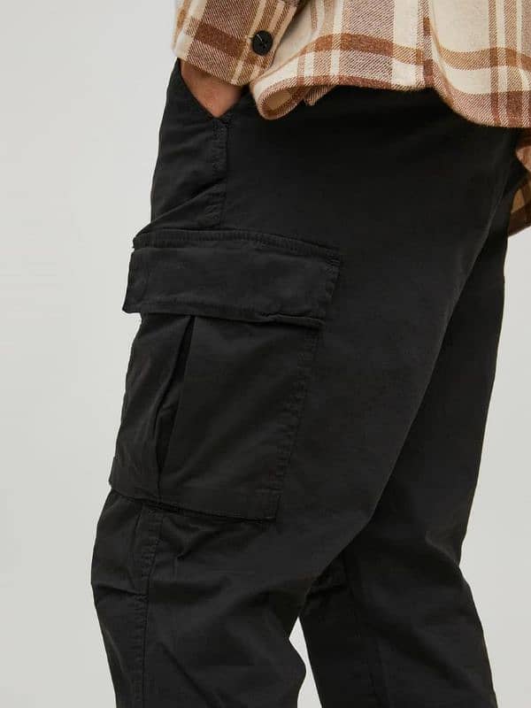 JACK & JONES BEST QUALITY CARGO TROUSERS. 3