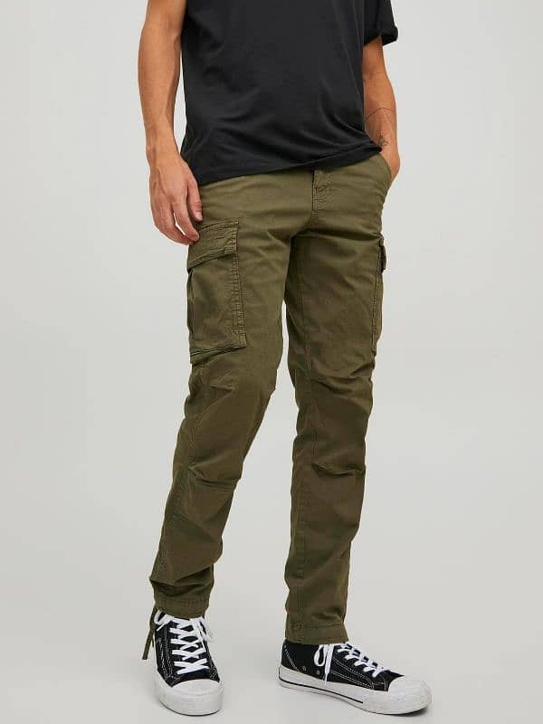 JACK & JONES BEST QUALITY CARGO TROUSERS. 6