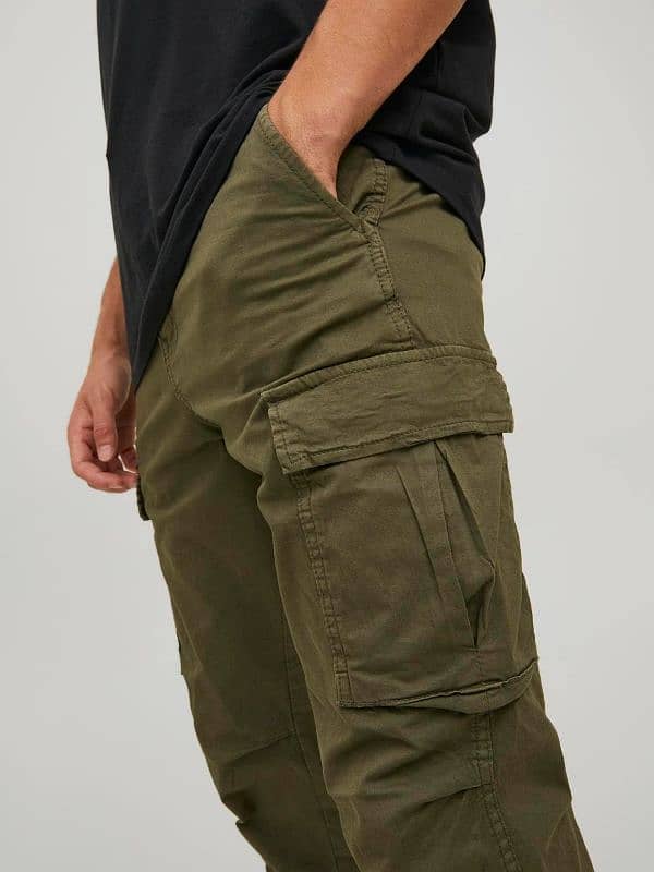 JACK & JONES BEST QUALITY CARGO TROUSERS. 10