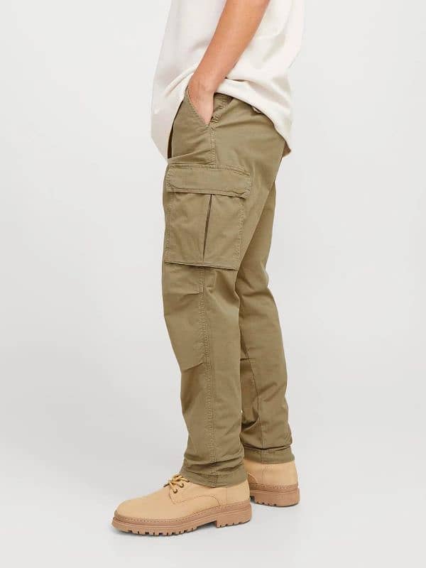JACK & JONES BEST QUALITY CARGO TROUSERS. 16