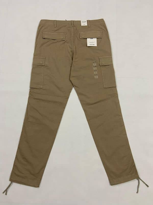 JACK & JONES BEST QUALITY CARGO TROUSERS. 19