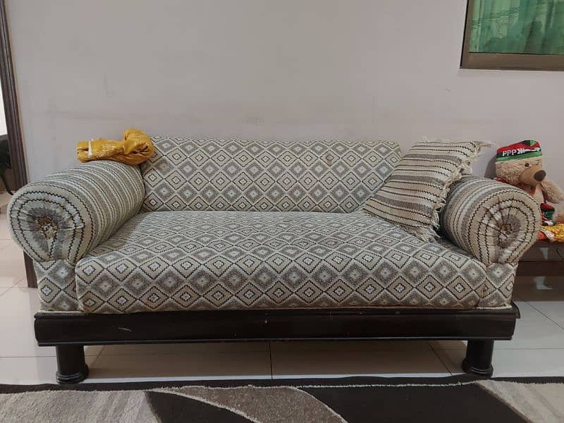 2 seater sofa used 0