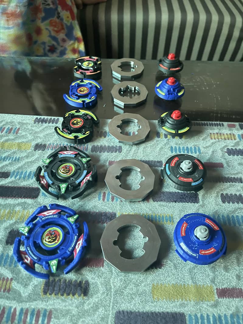 Beyblades Dragoon MSUV, MS, GT, G, V2 / Dranzer MS, GT, F, S & HMS 12