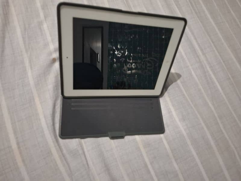 ipad for urgent sale 7