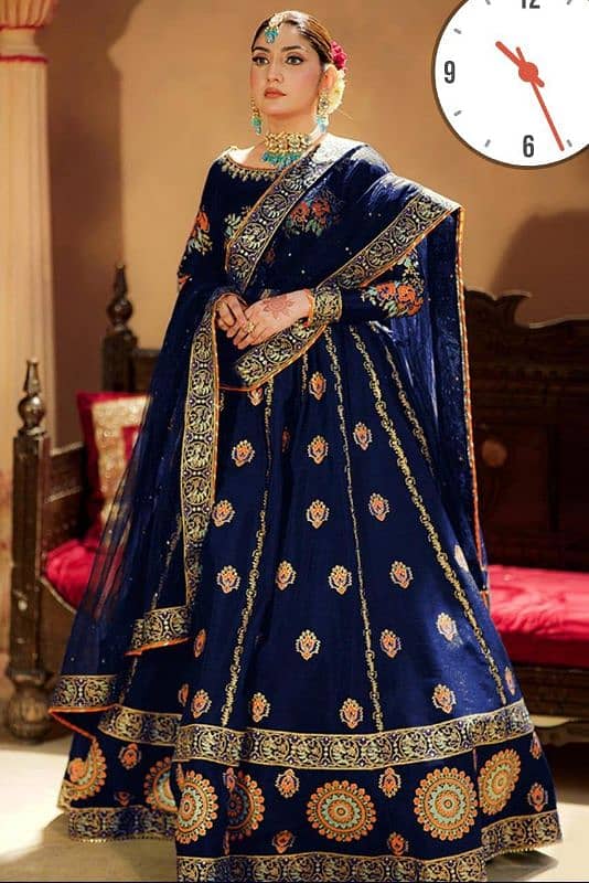 luxurious silk lehanga choli set 4pcs embroidered assemble 1