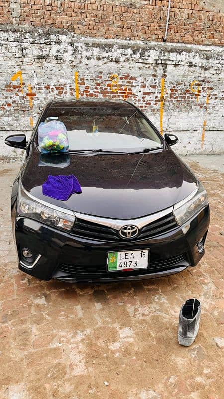 Toyota Corolla GLI automatic 2015 4