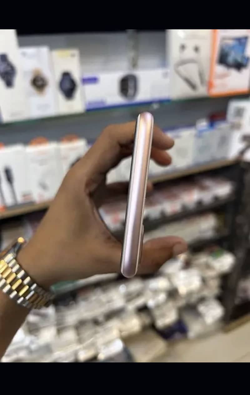 7plus 256 gb pta approved 10 by 10 4