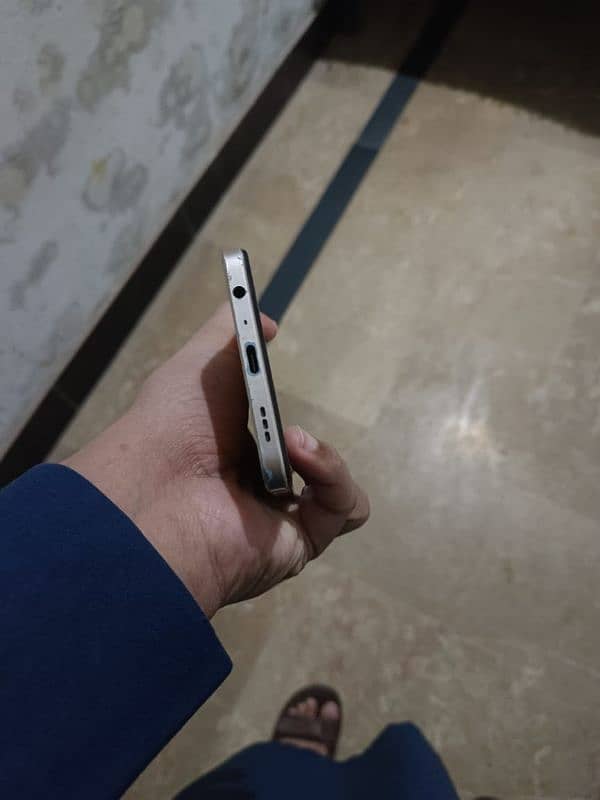 Oppo F21 pro for sale in lowest price 5