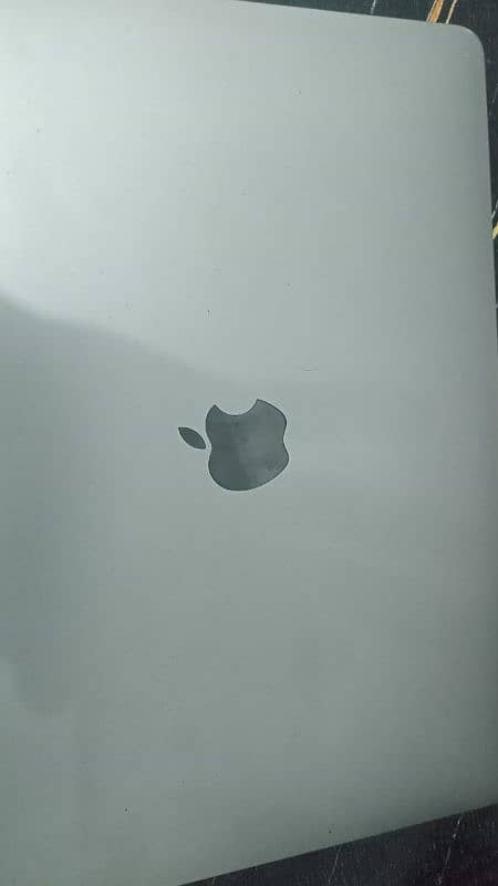 MacBook pro 2017 1