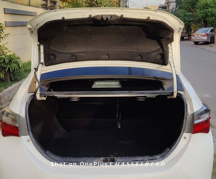 Toyota Altis Grande 2014 1