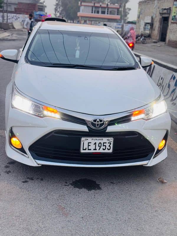 Toyota Altis Grande 2014 11