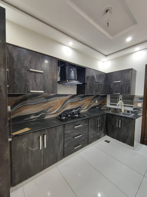 5 MARLA BRAND NEW HOUSE FOR SALE IN EDEN BOULEVARD COLLEGE ROAD LAHORE. 3