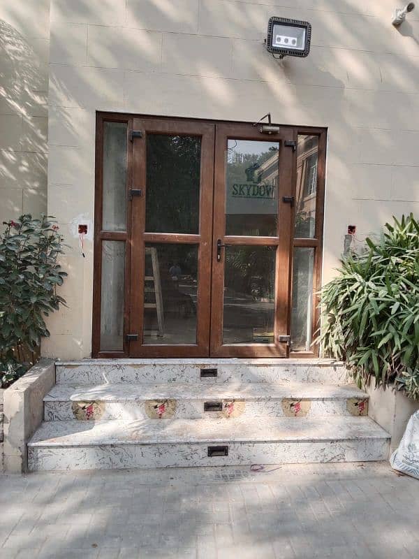Almuinum Window |Upvc Doors |Industrial Almunium Glass Works 3