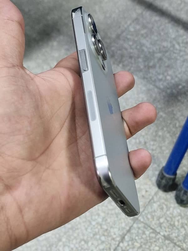 iphone 15 pro jv 3