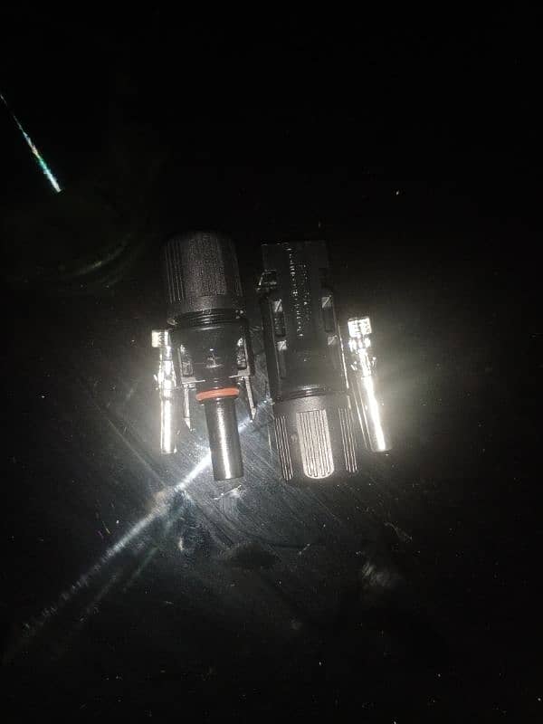 MC 4 connector 2
