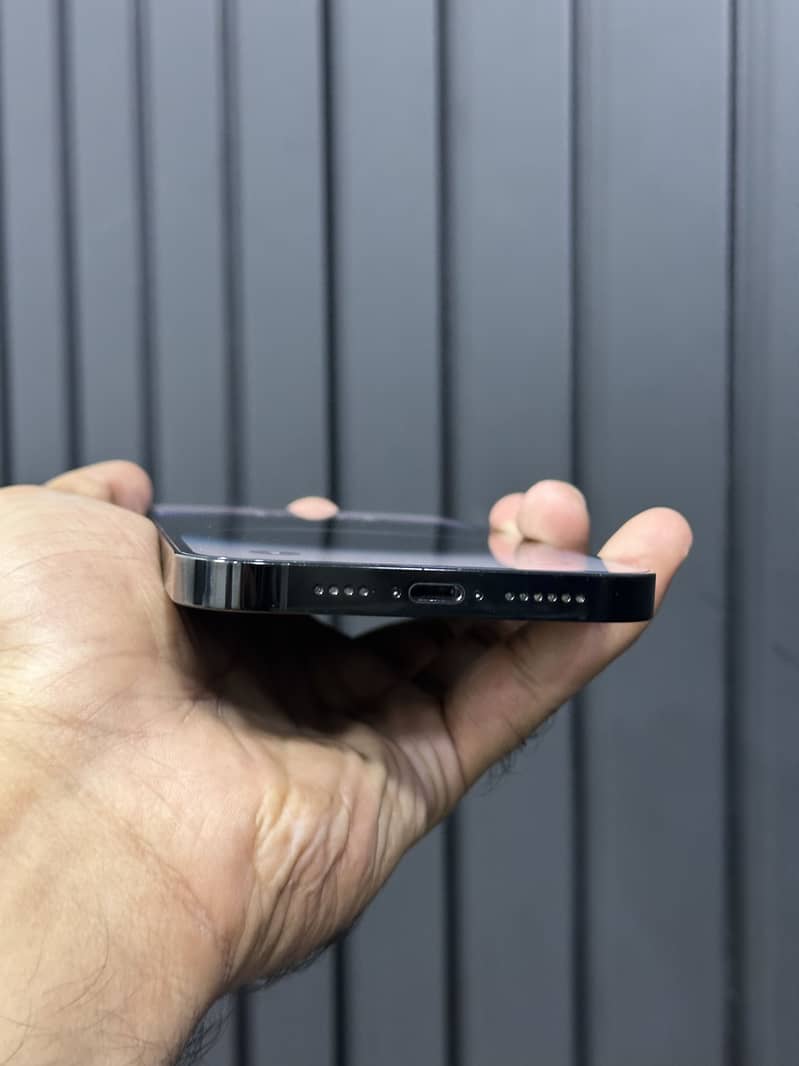 Iphone 14 pro max LLA non pta jv with box 5