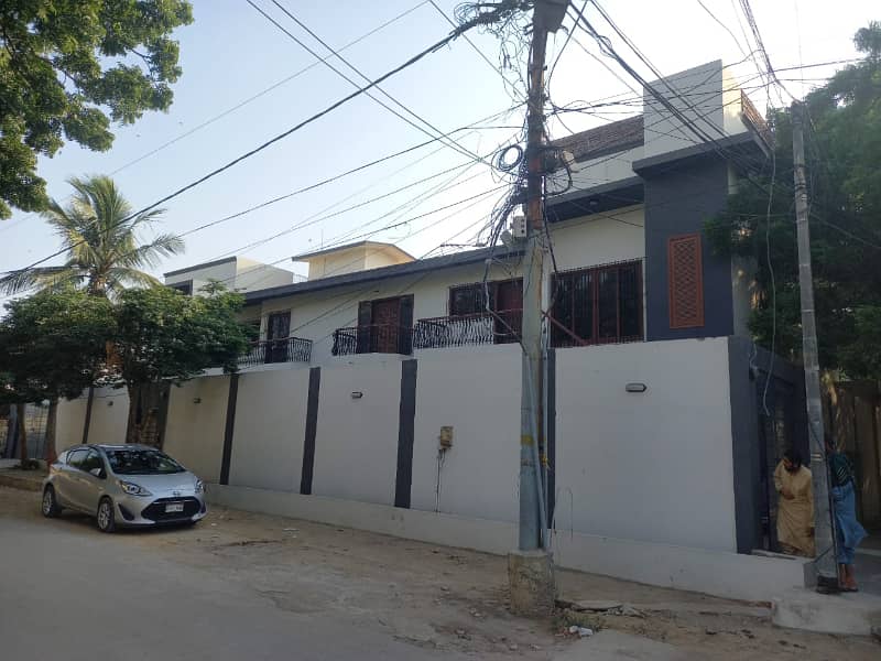 Magnificent Estate! 9-Bedroom, 10-Bathroom Corner House In Gulshan Block 7, West Open 0