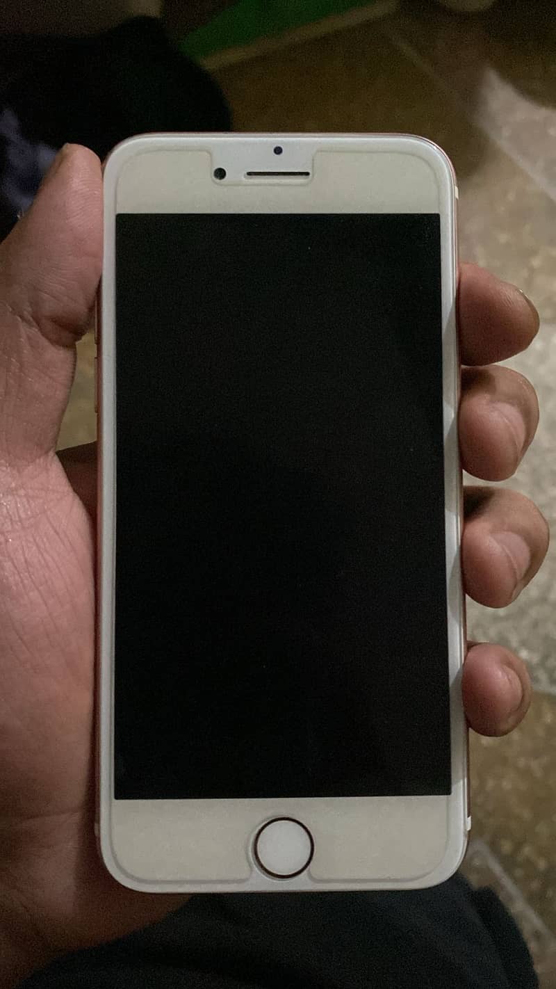 Apple iPhone 7 2