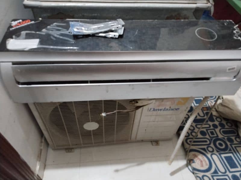 Dawlance low voltage 1.5 ton split a. c 0