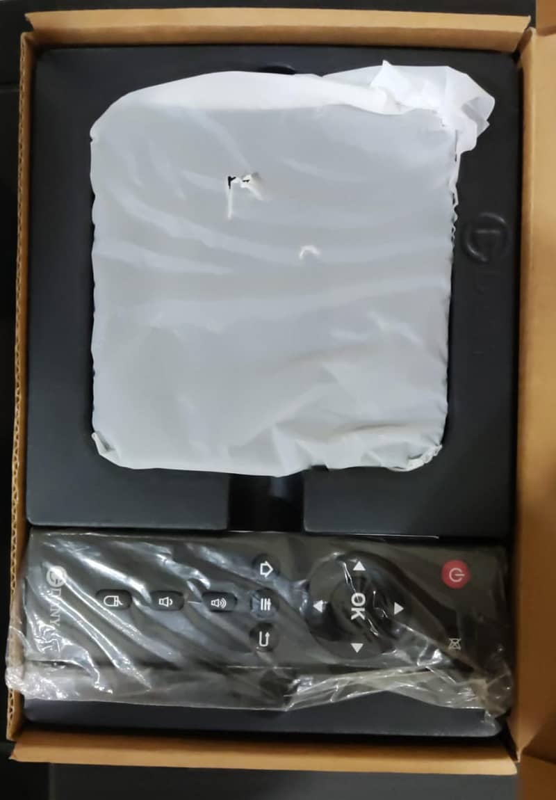 Dany Amaze Ax-100 android box 4/32 for sale 2