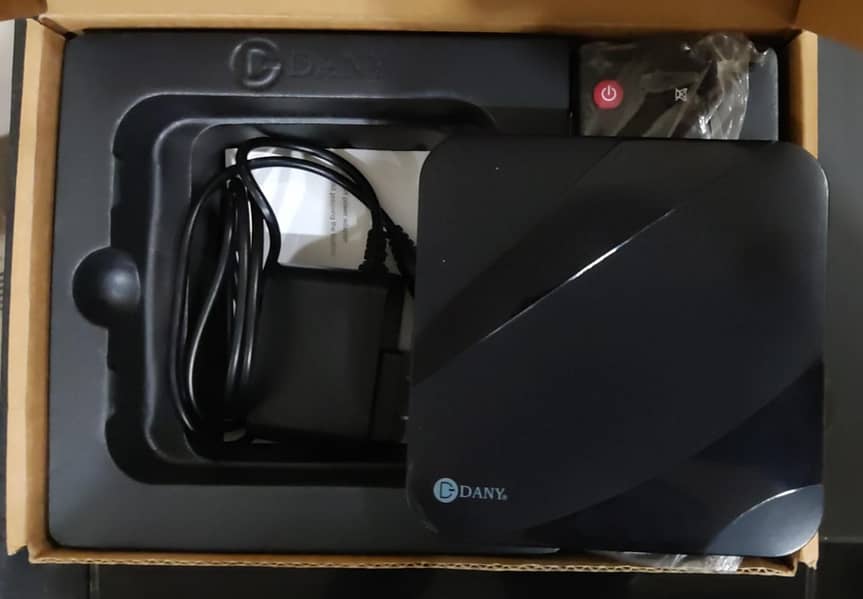 Dany Amaze Ax-100 android box 4/32 for sale 3