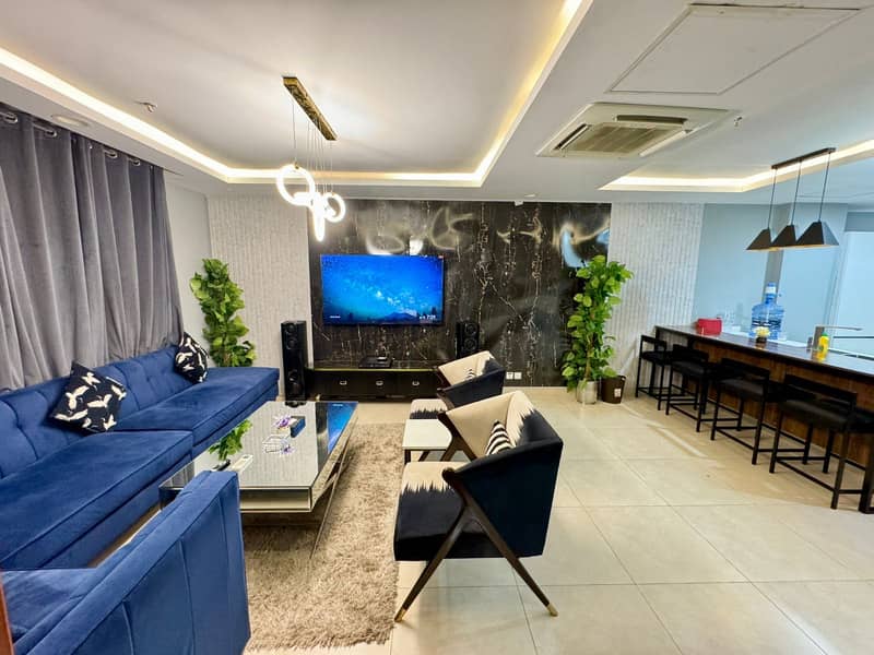 Luxury 2 Bed Flat Gold Crest Mall • 10