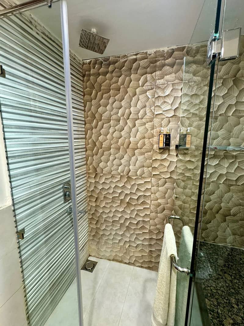 Luxury 2 Bed Flat Gold Crest Mall • 11