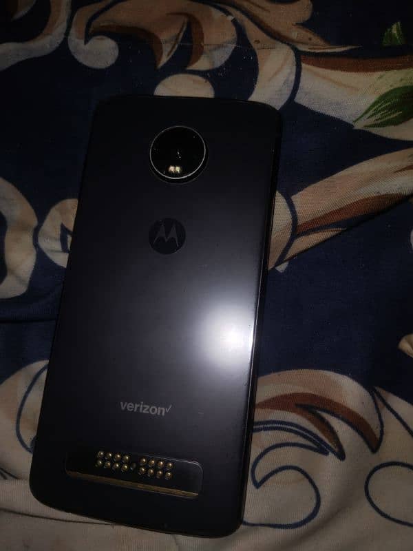 moto z4 hay 4gb 128gb pta aprovd 3