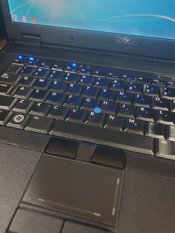 Dell Laptop for sale condition 10/10 best for movies and office work. 2