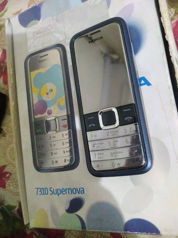 Nokia 7310 Supernova 0
