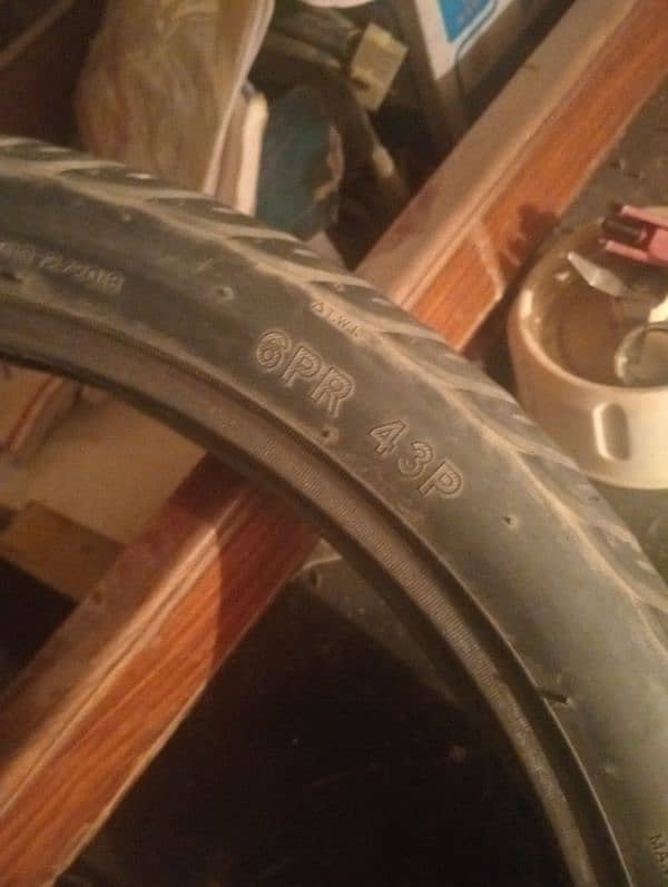 CD 70 service tyre and panther tube 6