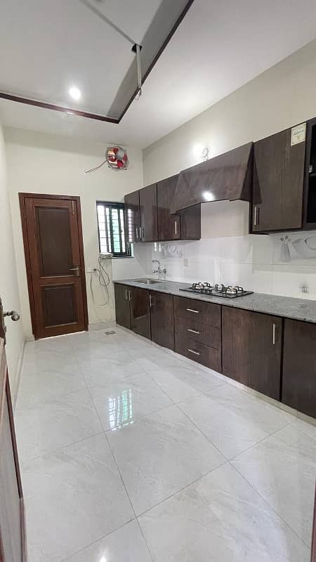 One Bedroom Apartment Is Up On Rent 5