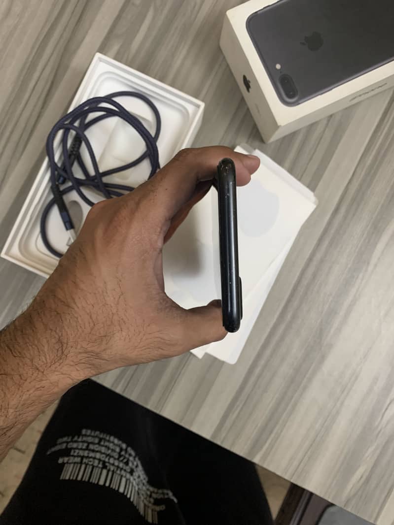 Iphone 7 Plus 128 GB PTA approved finger print not working 1