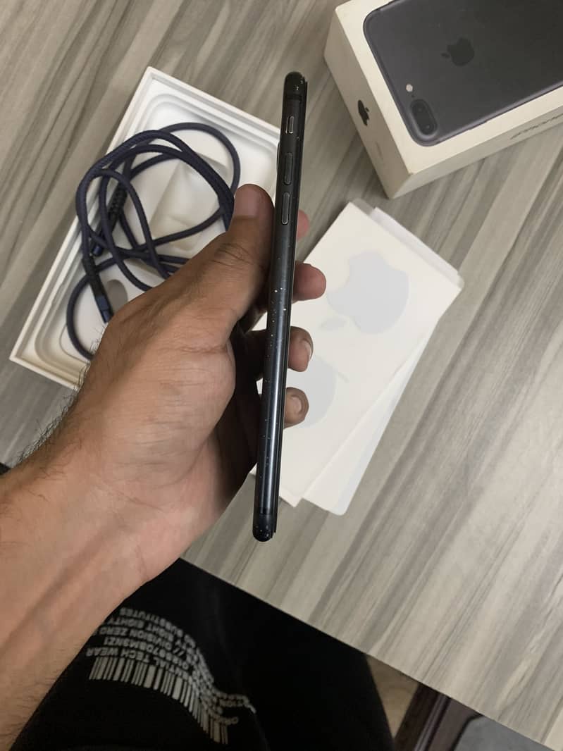 Iphone 7 Plus 128 GB PTA approved finger print not working 6