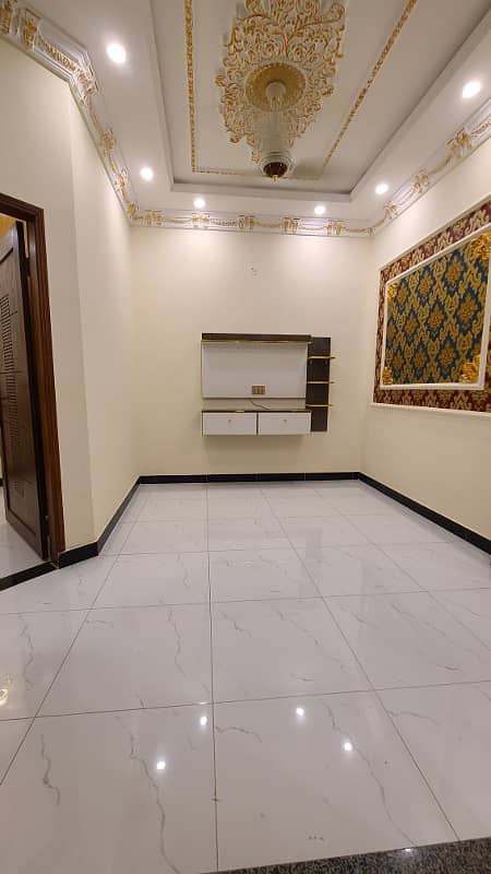5 MARLA PORTION AVAILABLE FOR RENT 0