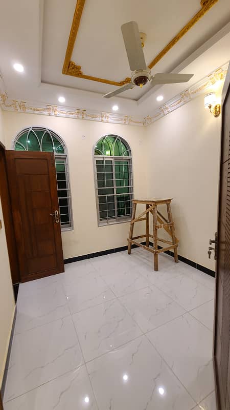 5 MARLA PORTION AVAILABLE FOR RENT 5