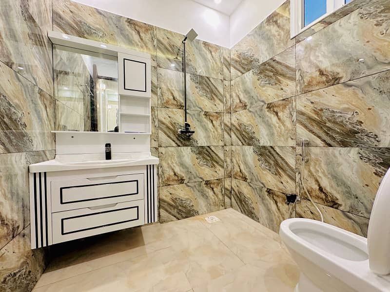 Newly Build Luxury Flats Is Available For Rent 5