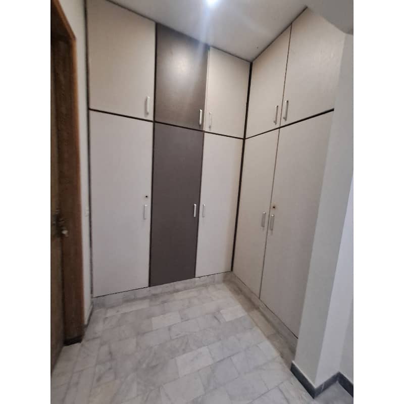 10 Marla Lower Portion For Rent 2