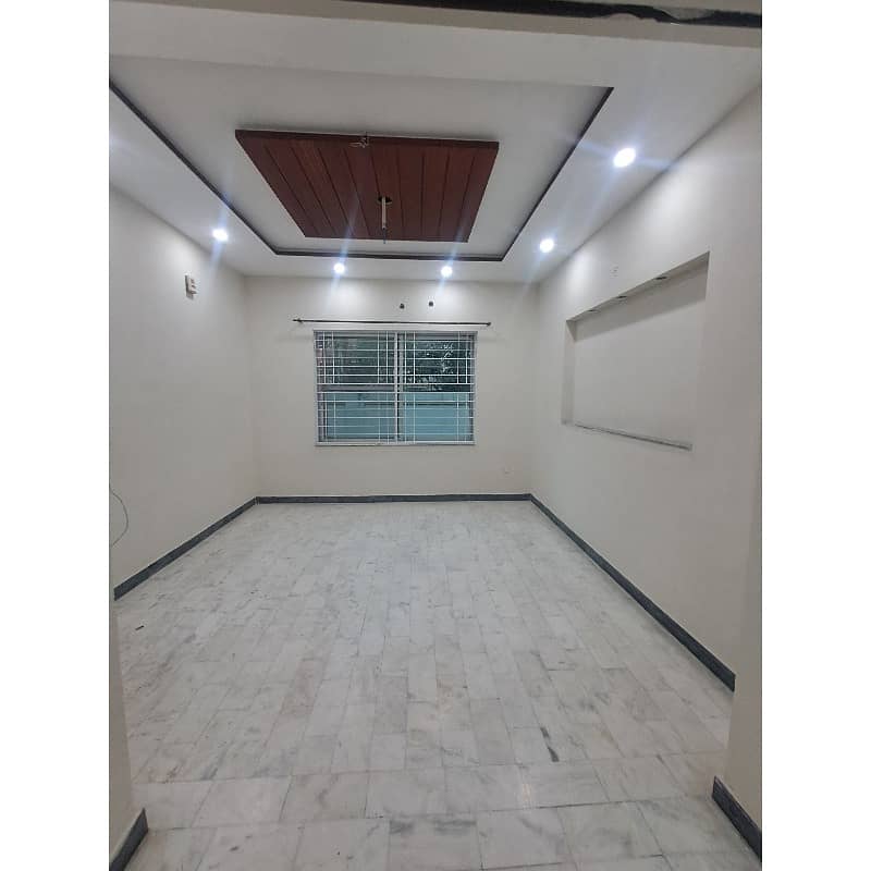 10 Marla Lower Portion For Rent 8