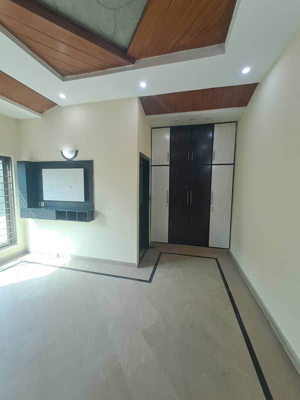 10 Marla Upper Portion Is Up For Rent 19