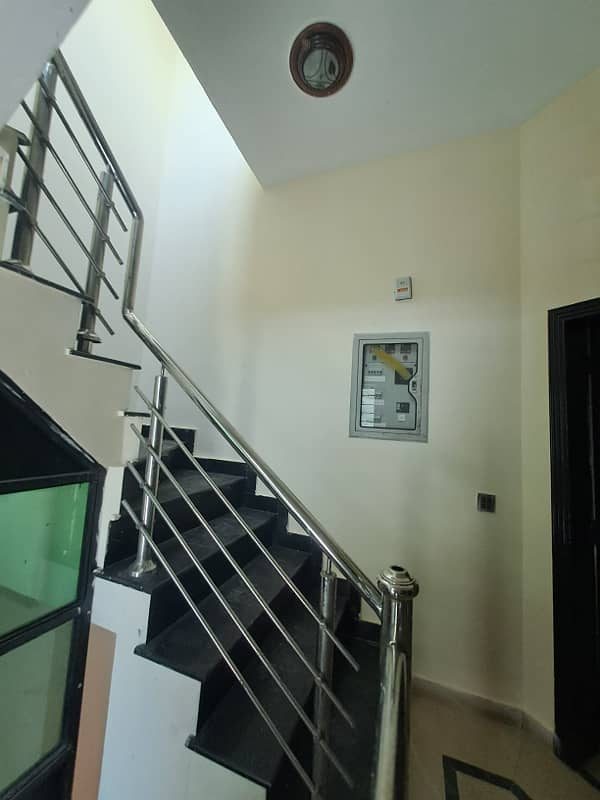 10 Marla Upper Portion Is Up For Rent 21
