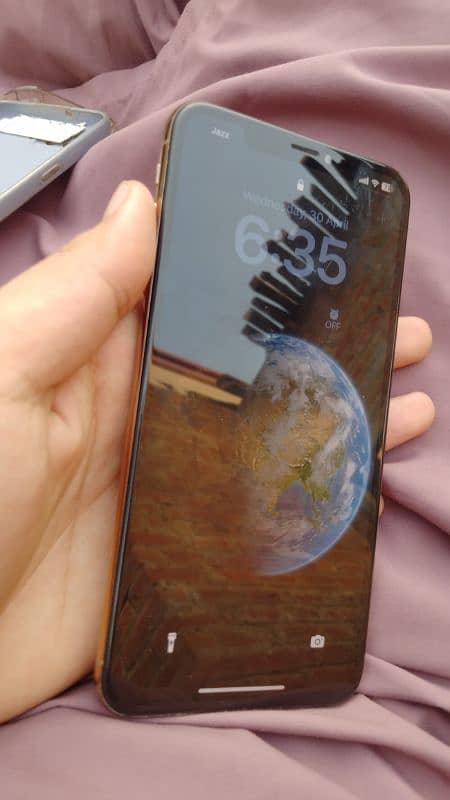 iphone xs max 1