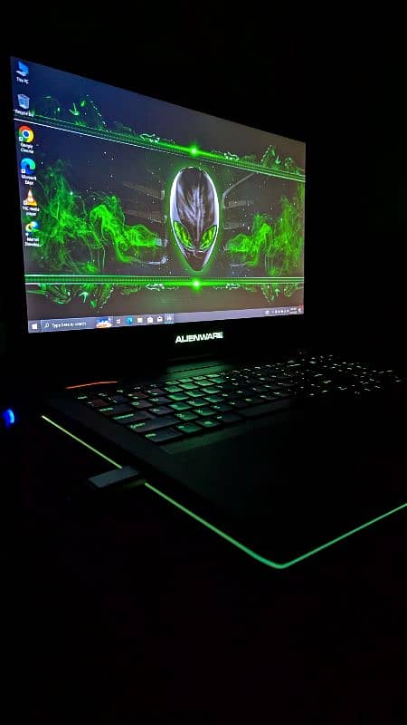 Alienware 17 0