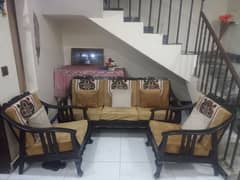 5 Seater sofa set: 20k