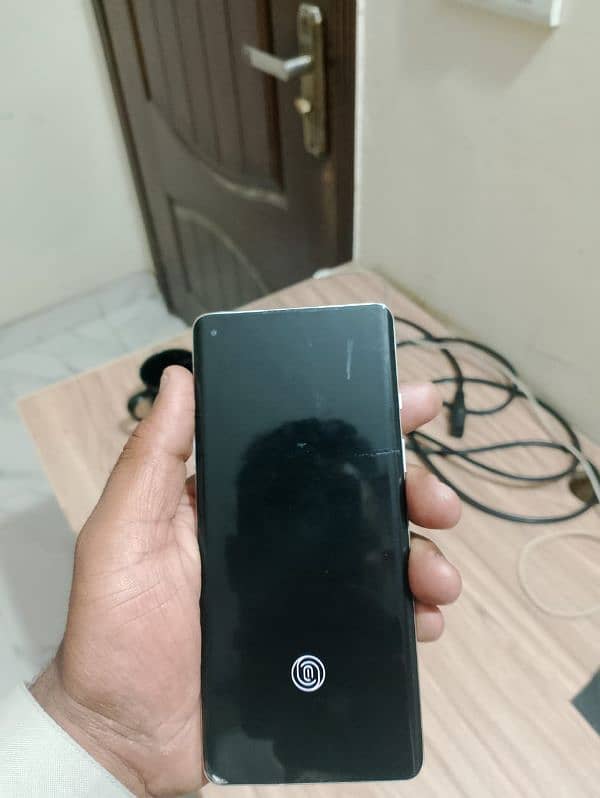 One plus 8 5G 1